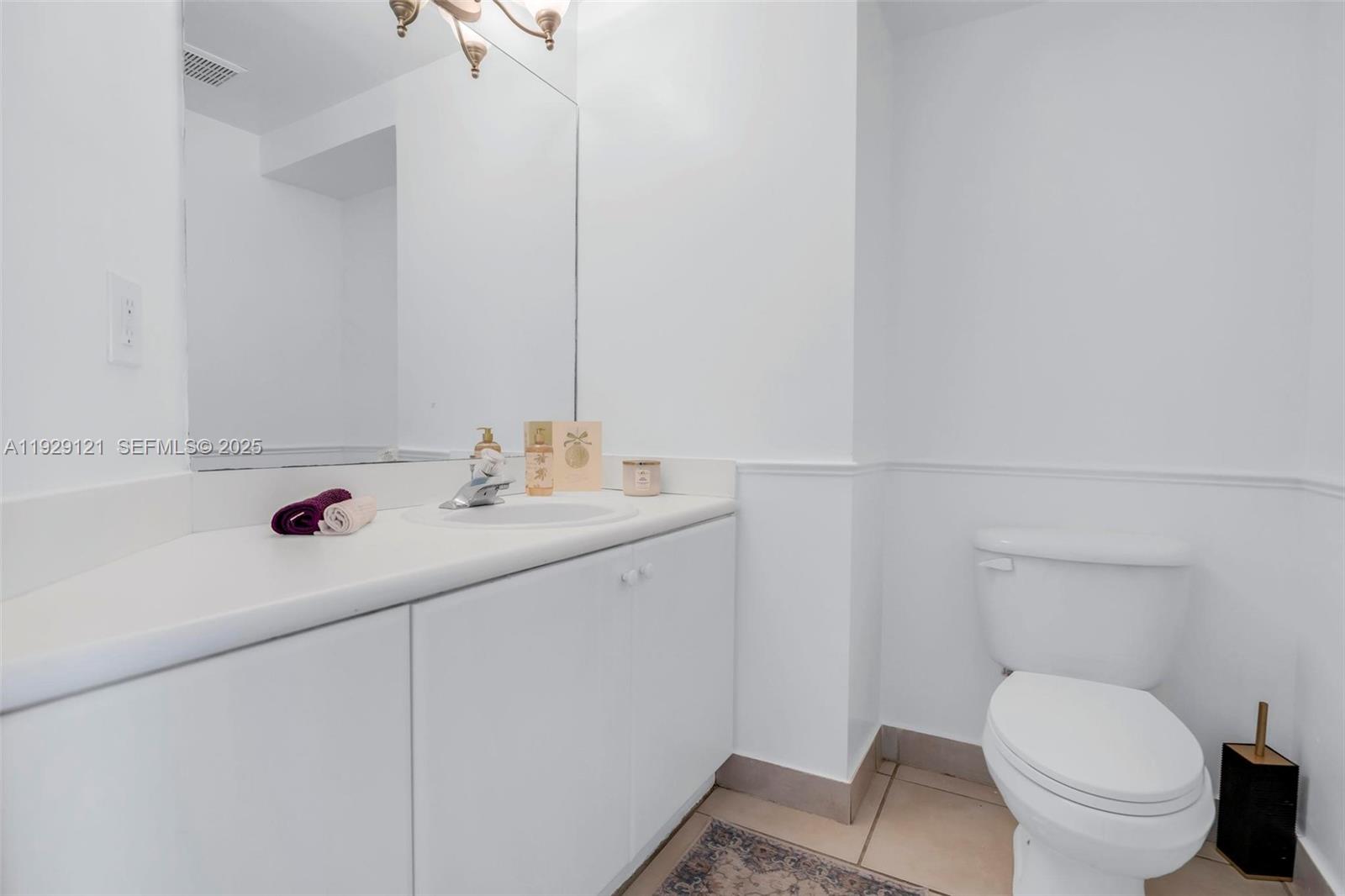 17710 NW 73rd Ave # 20 Unit: 201-20