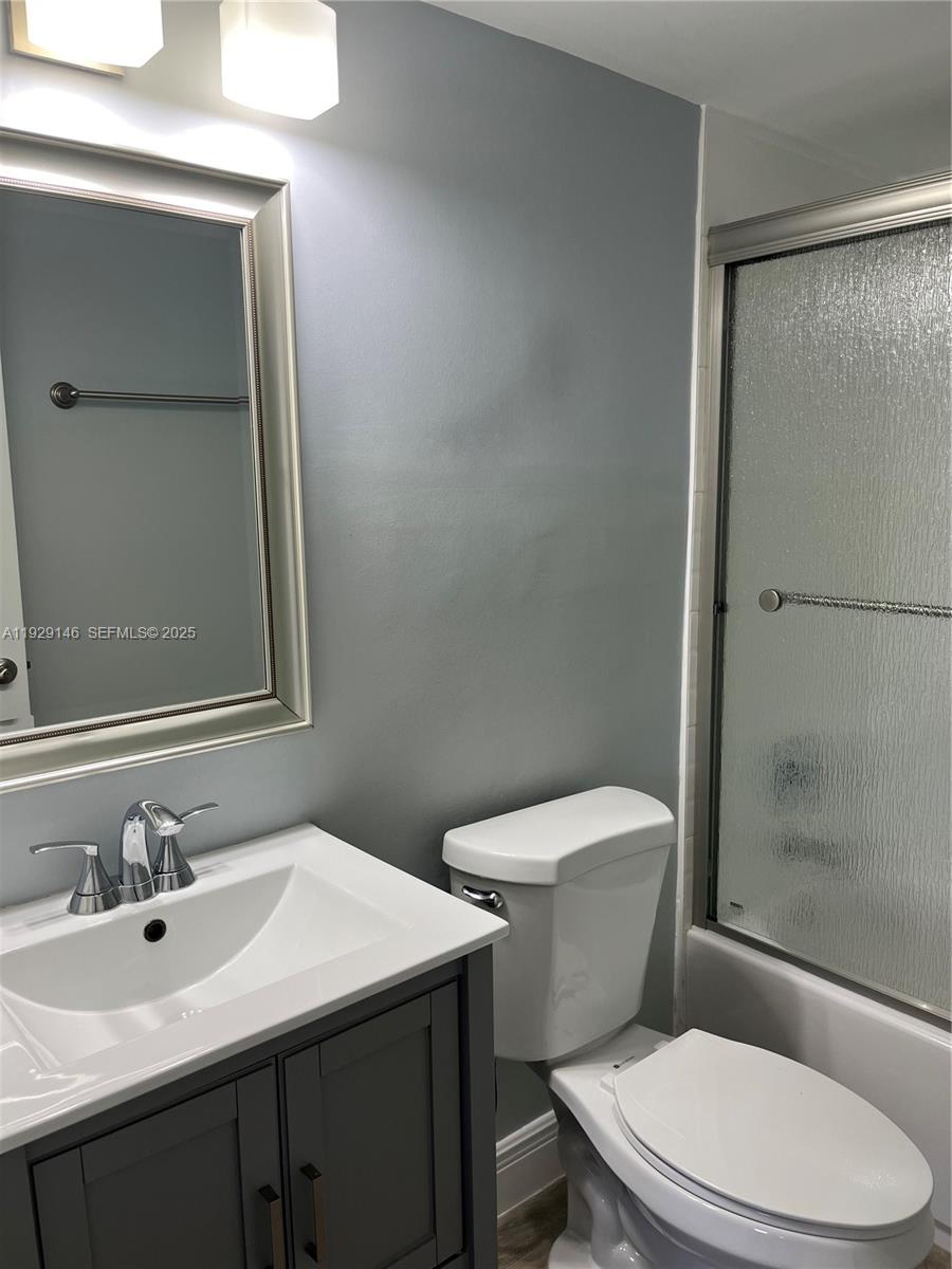 8650 SW 67th ave # 1028