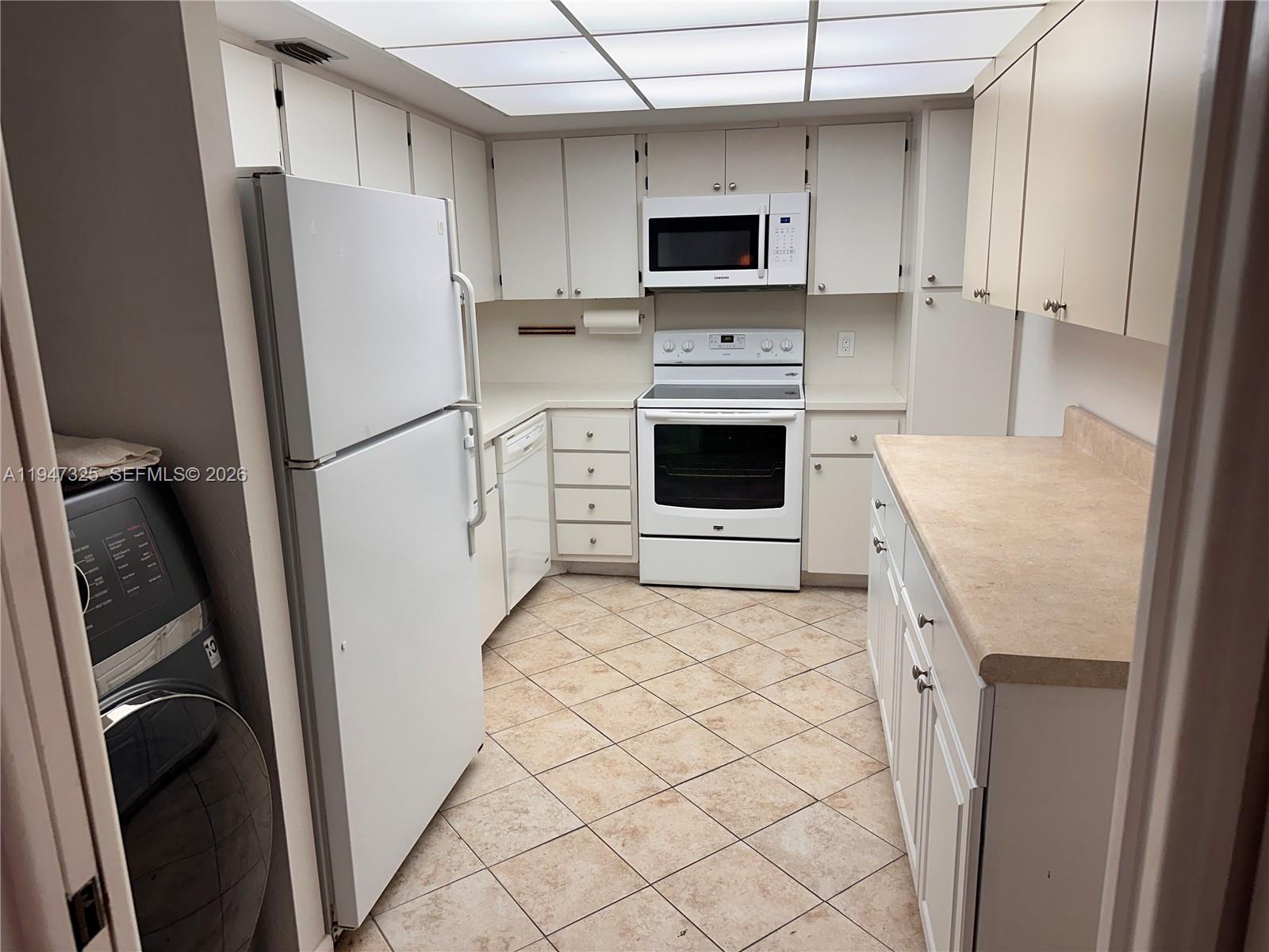 600 Biltmore Way # 318