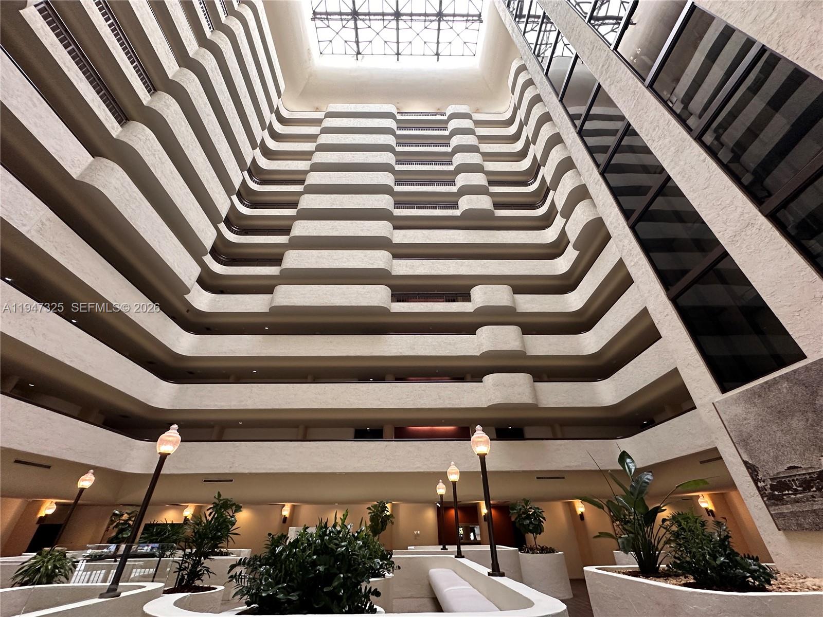 600 Biltmore Way # 318