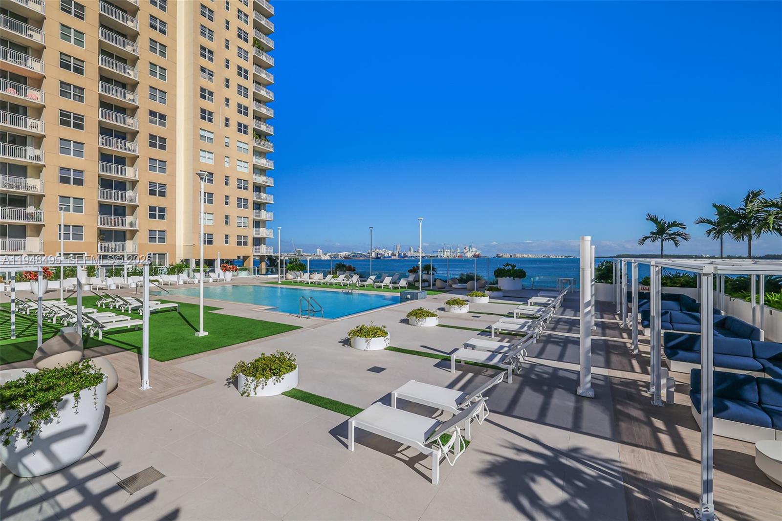 770 Claughton Island Dr # 409