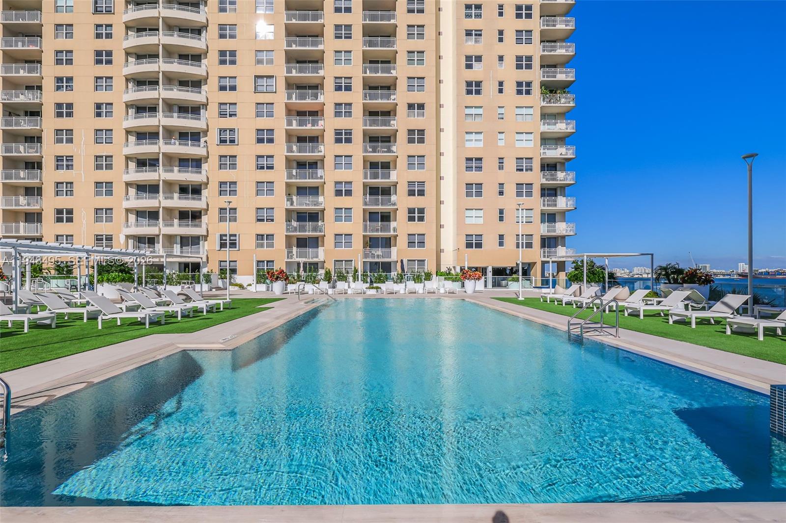 770 Claughton Island Dr # 409