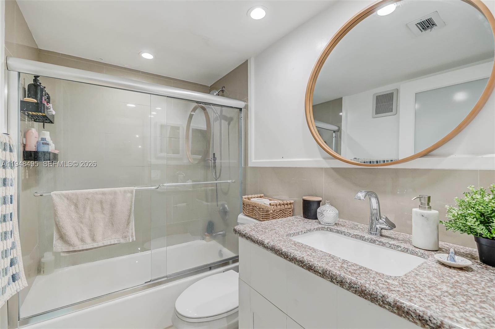 770 Claughton Island Dr # 409