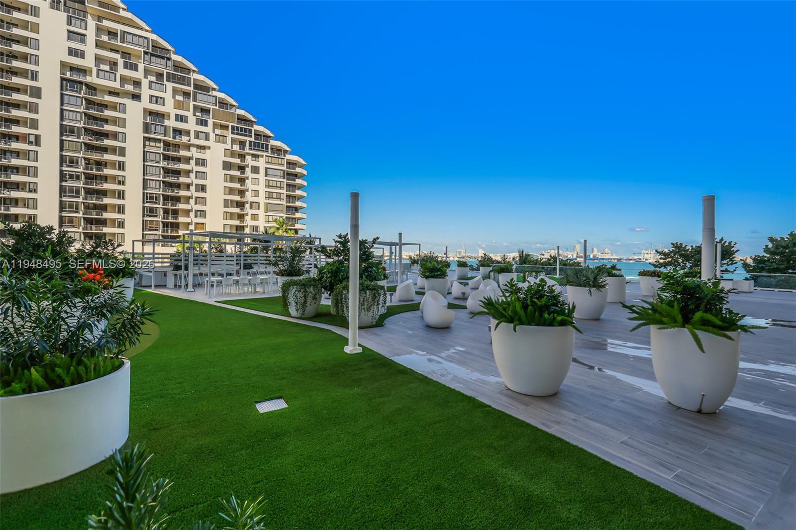 770 Claughton Island Dr # 409