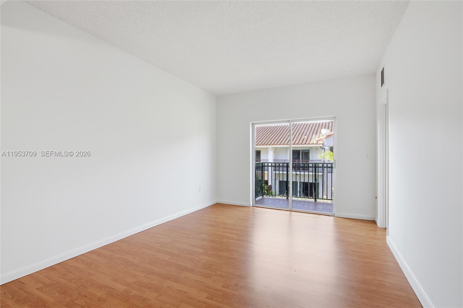 10026 Hammocks Blvd # 6 Unit: 207-6