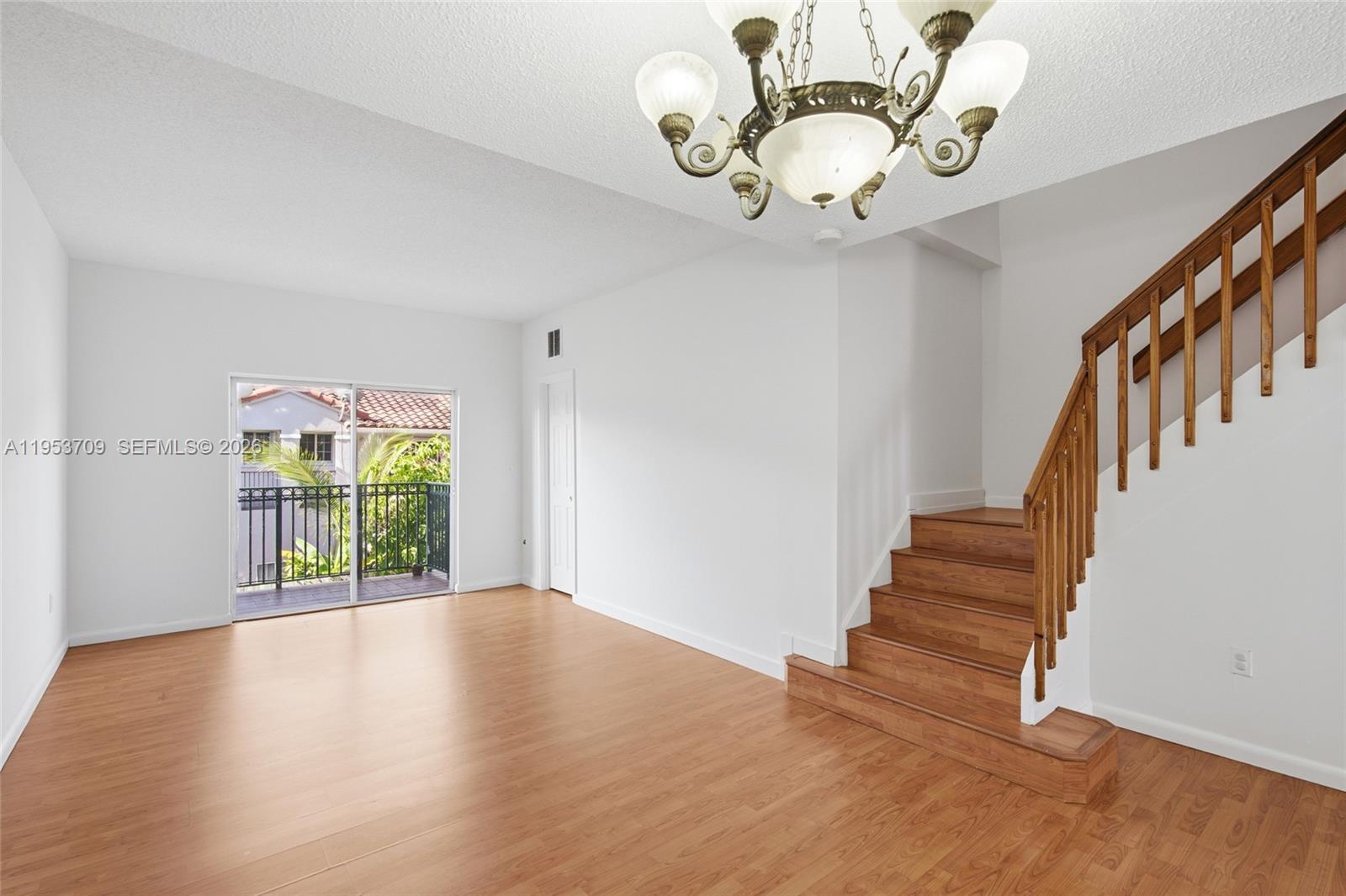 10026 Hammocks Blvd # 6 Unit: 207-6