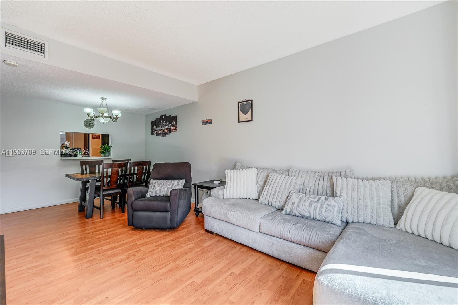 10026 Hammocks Blvd # 6 Unit: 207-6