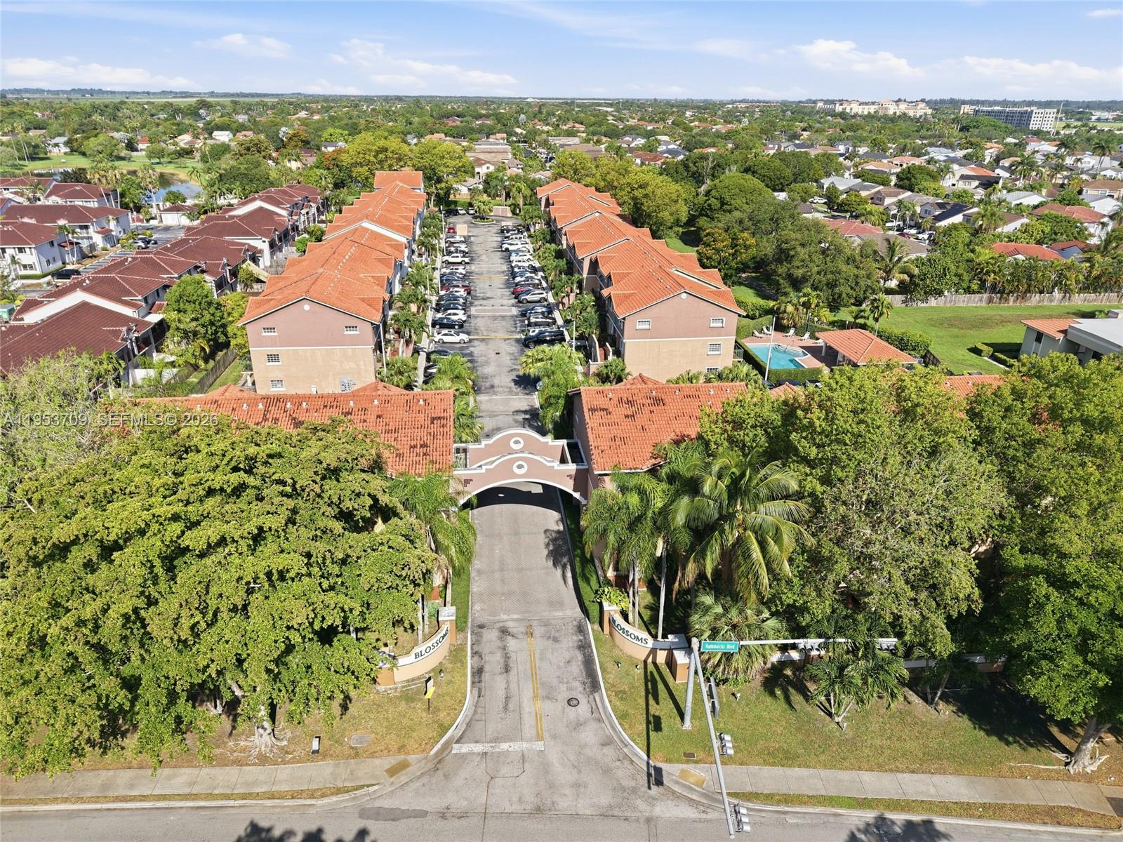 10026 Hammocks Blvd # 6 Unit: 207-6