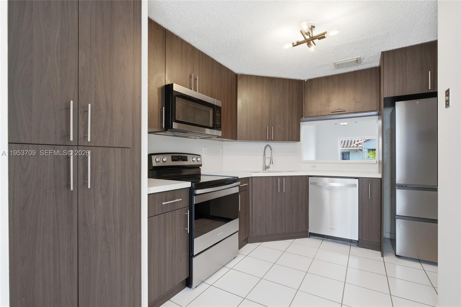 10026 Hammocks Blvd # 6 Unit: 207-6