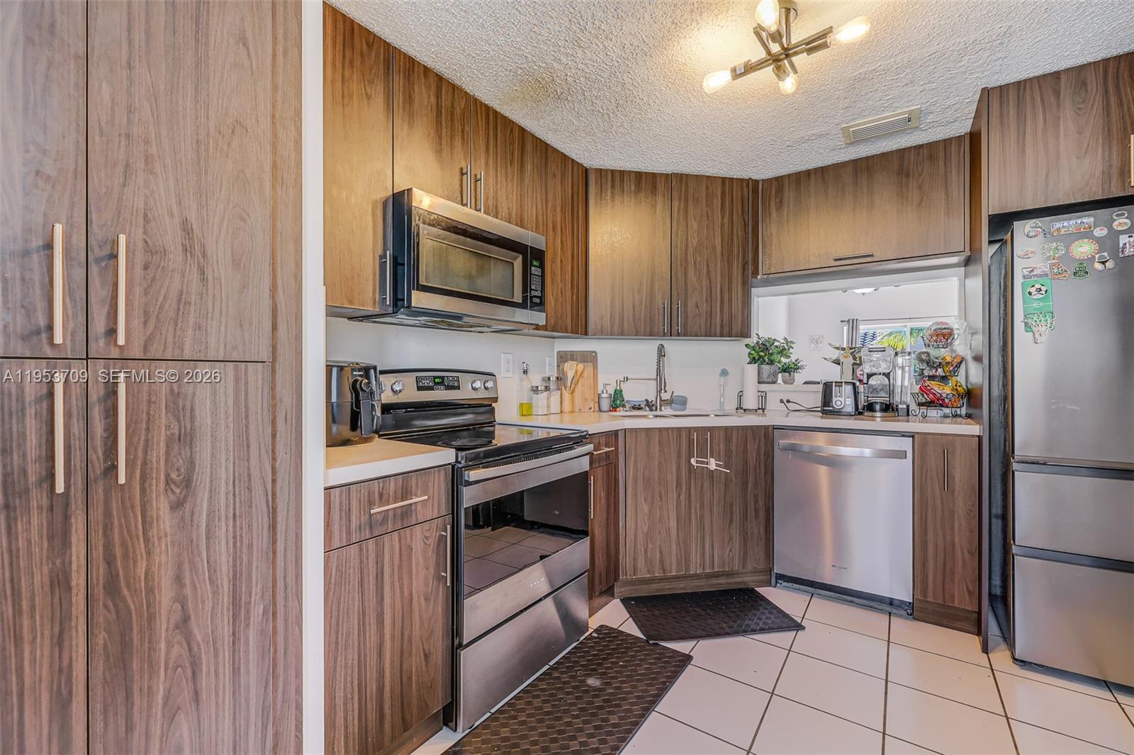 10026 Hammocks Blvd # 6 Unit: 207-6