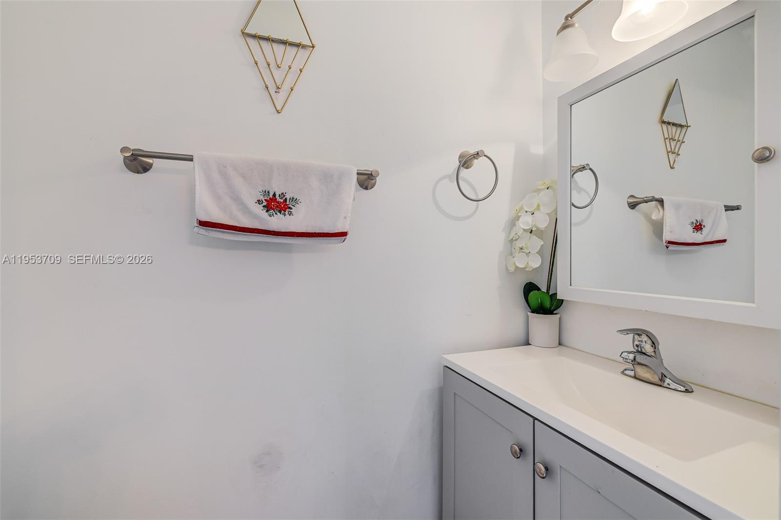 10026 Hammocks Blvd # 6 Unit: 207-6