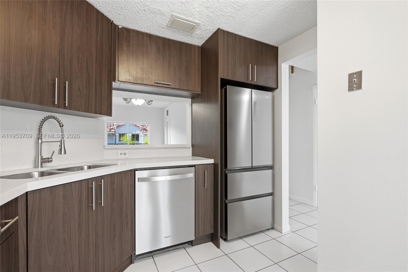 10026 Hammocks Blvd # 6 Unit: 207-6