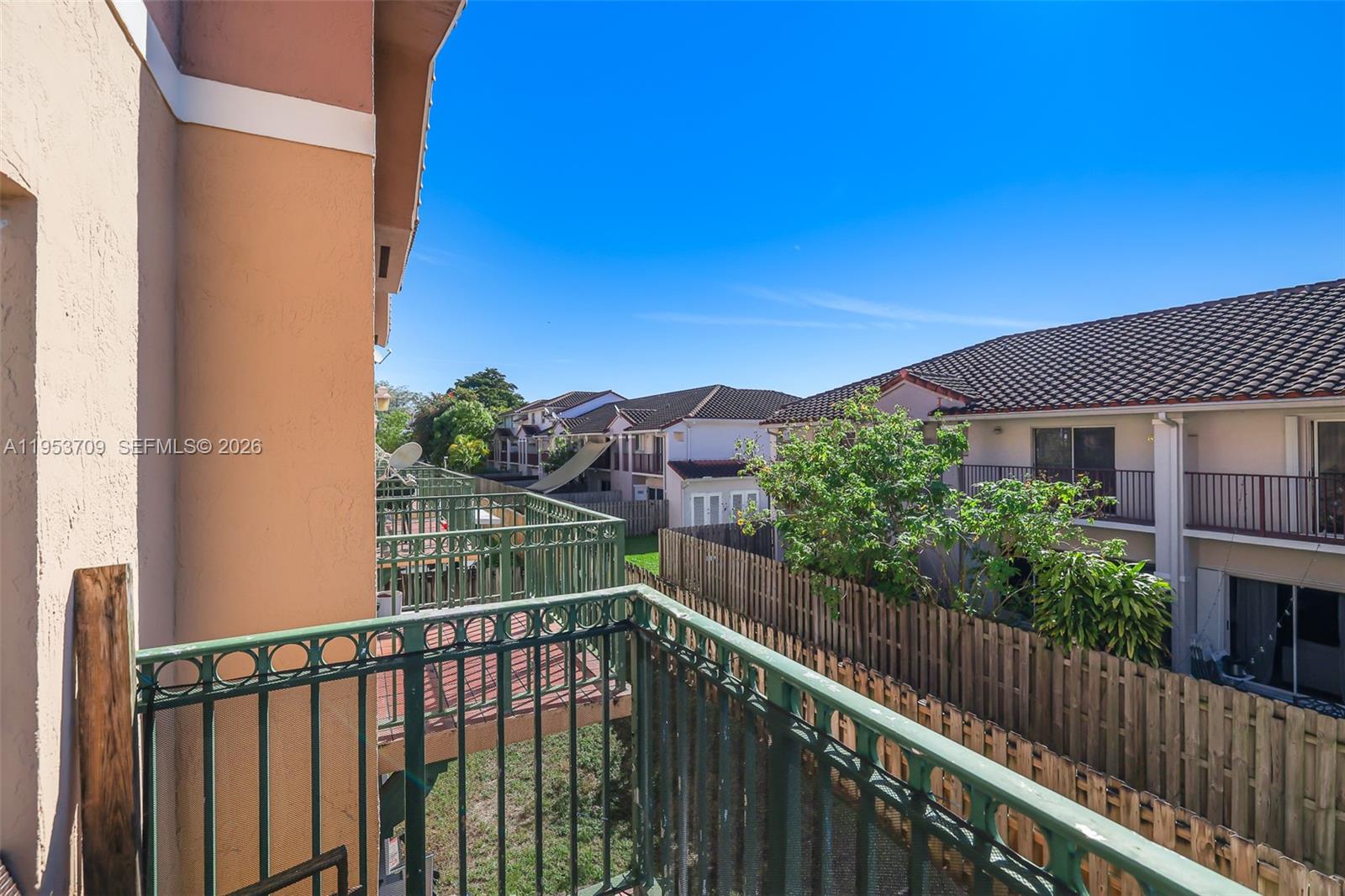 10026 Hammocks Blvd # 6 Unit: 207-6