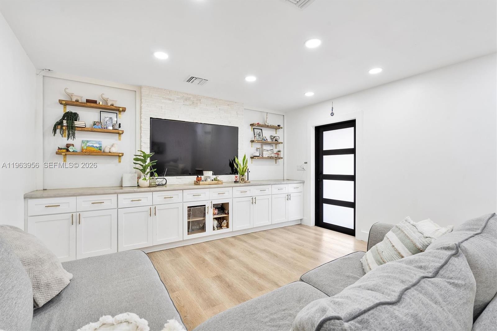 7810 NW 174th Ter