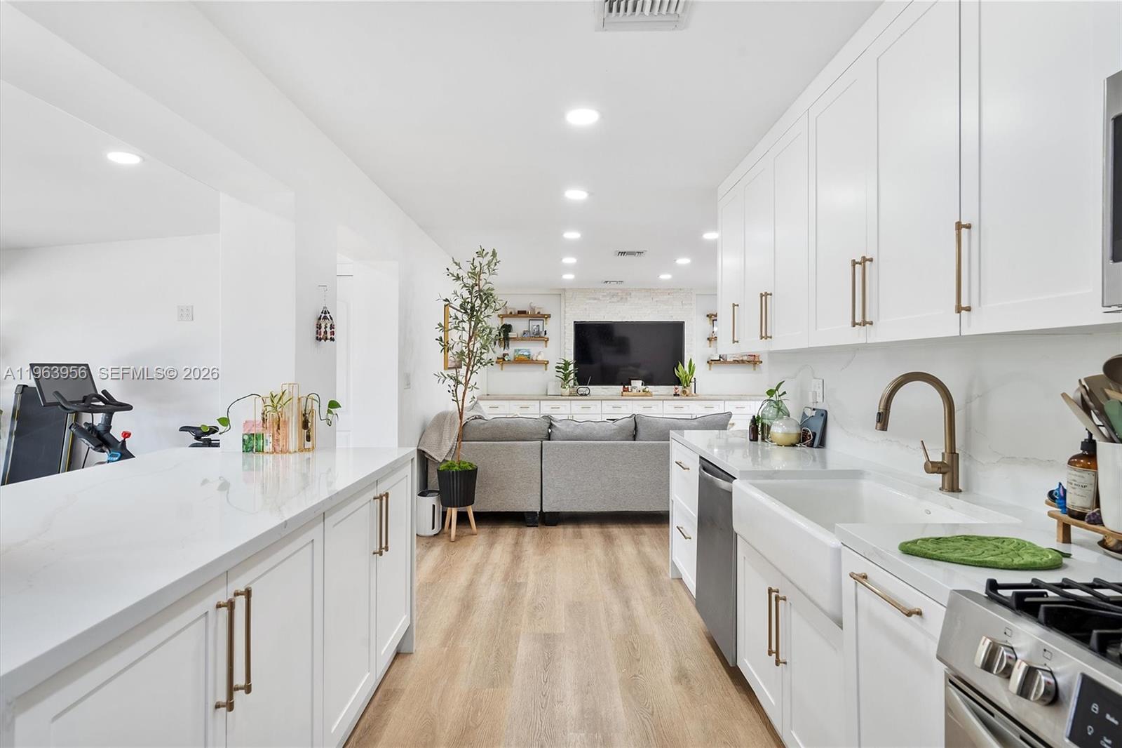 7810 NW 174th Ter