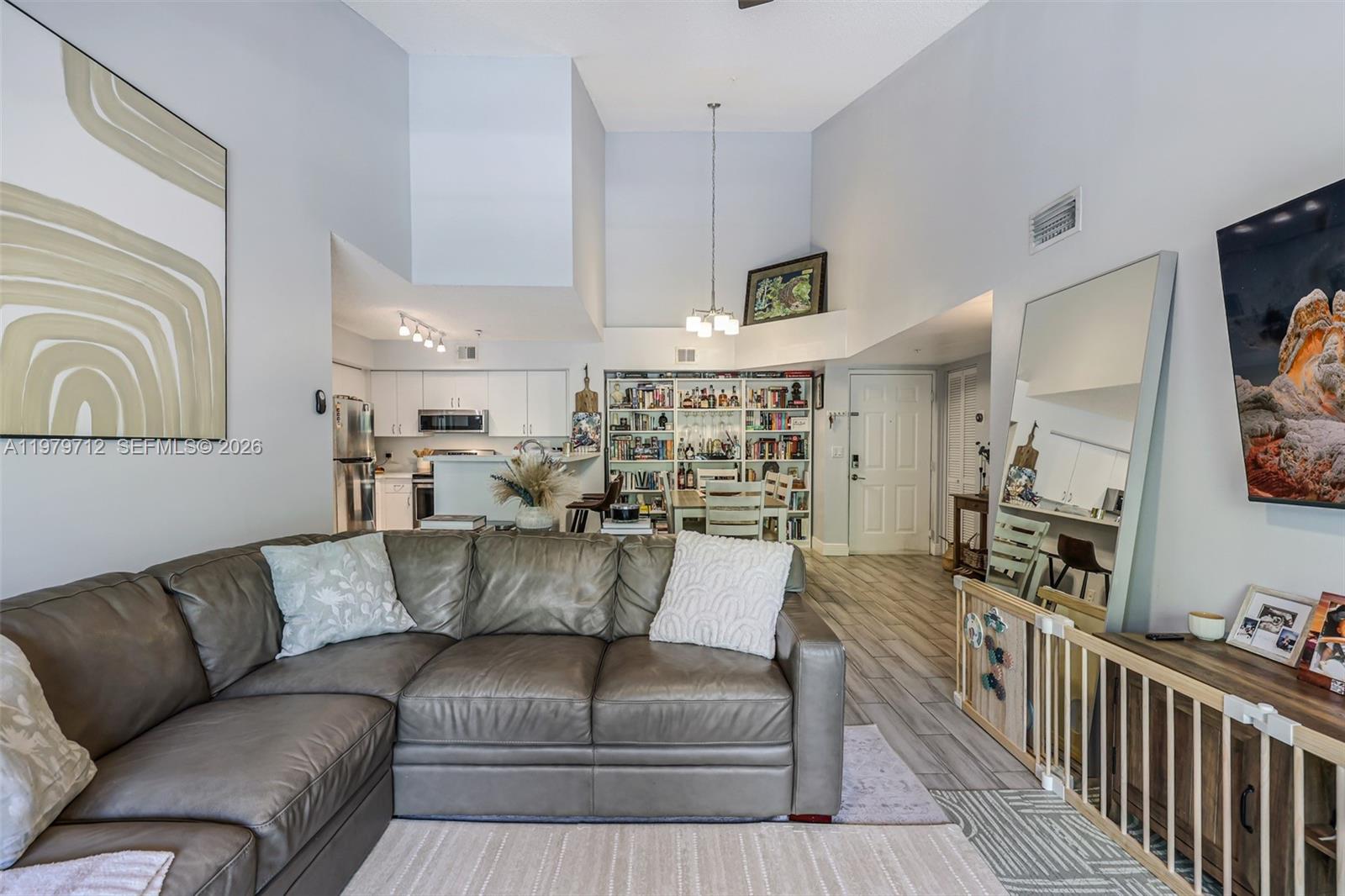 12172 Saint Andrews Pl # 307