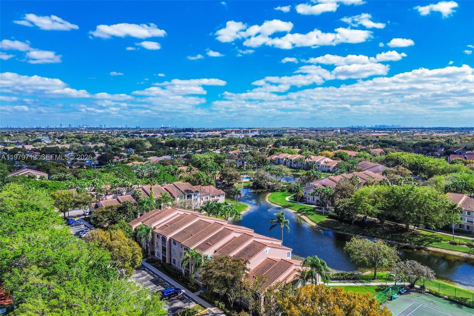 12172 Saint Andrews Pl # 307