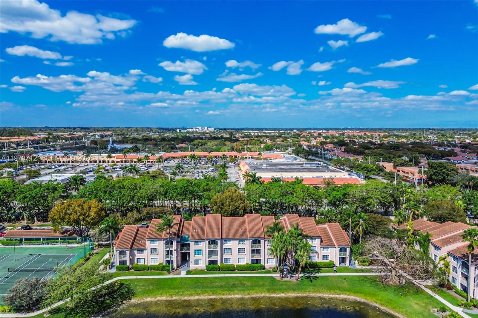 12172 Saint Andrews Pl # 307