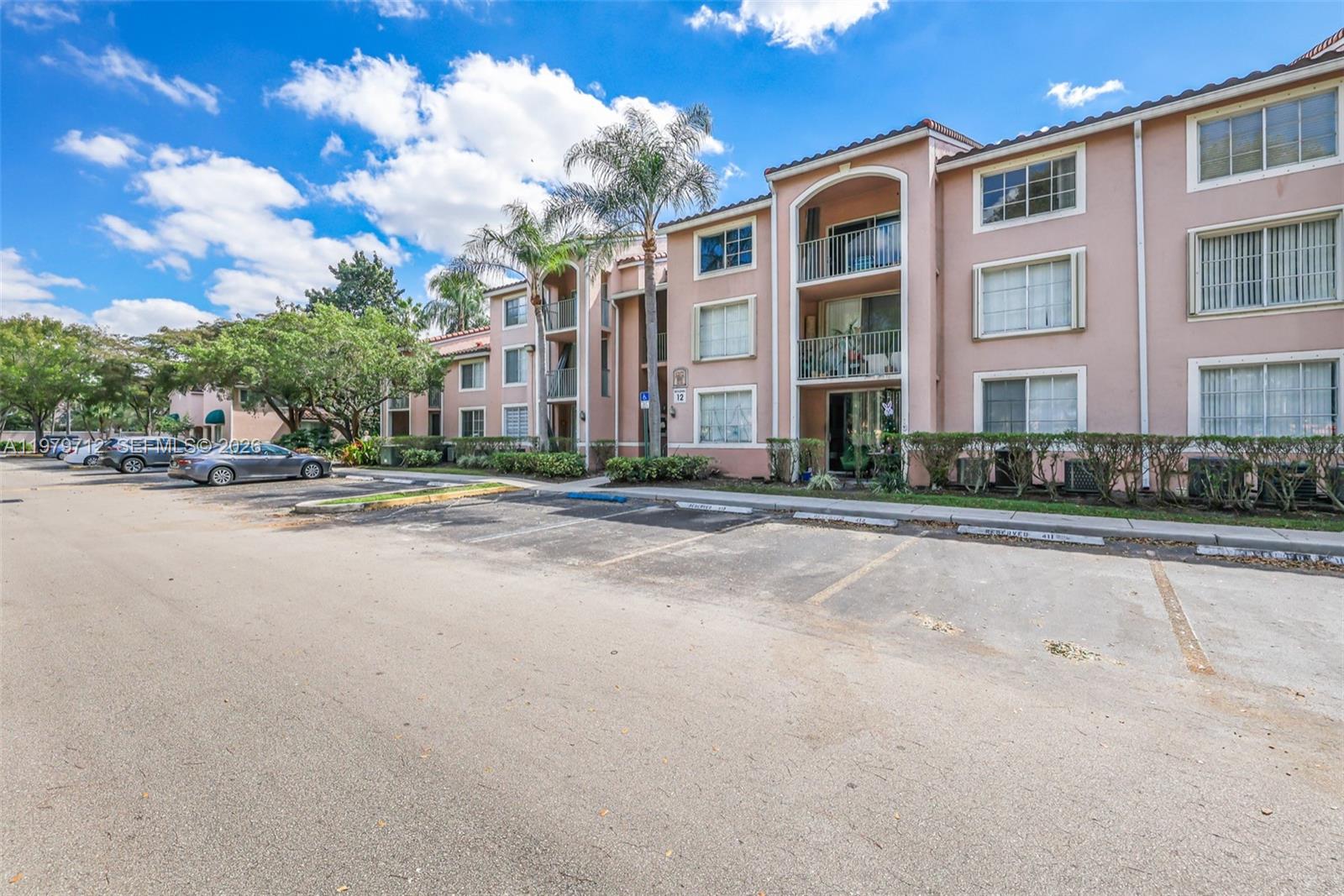 12172 Saint Andrews Pl # 307