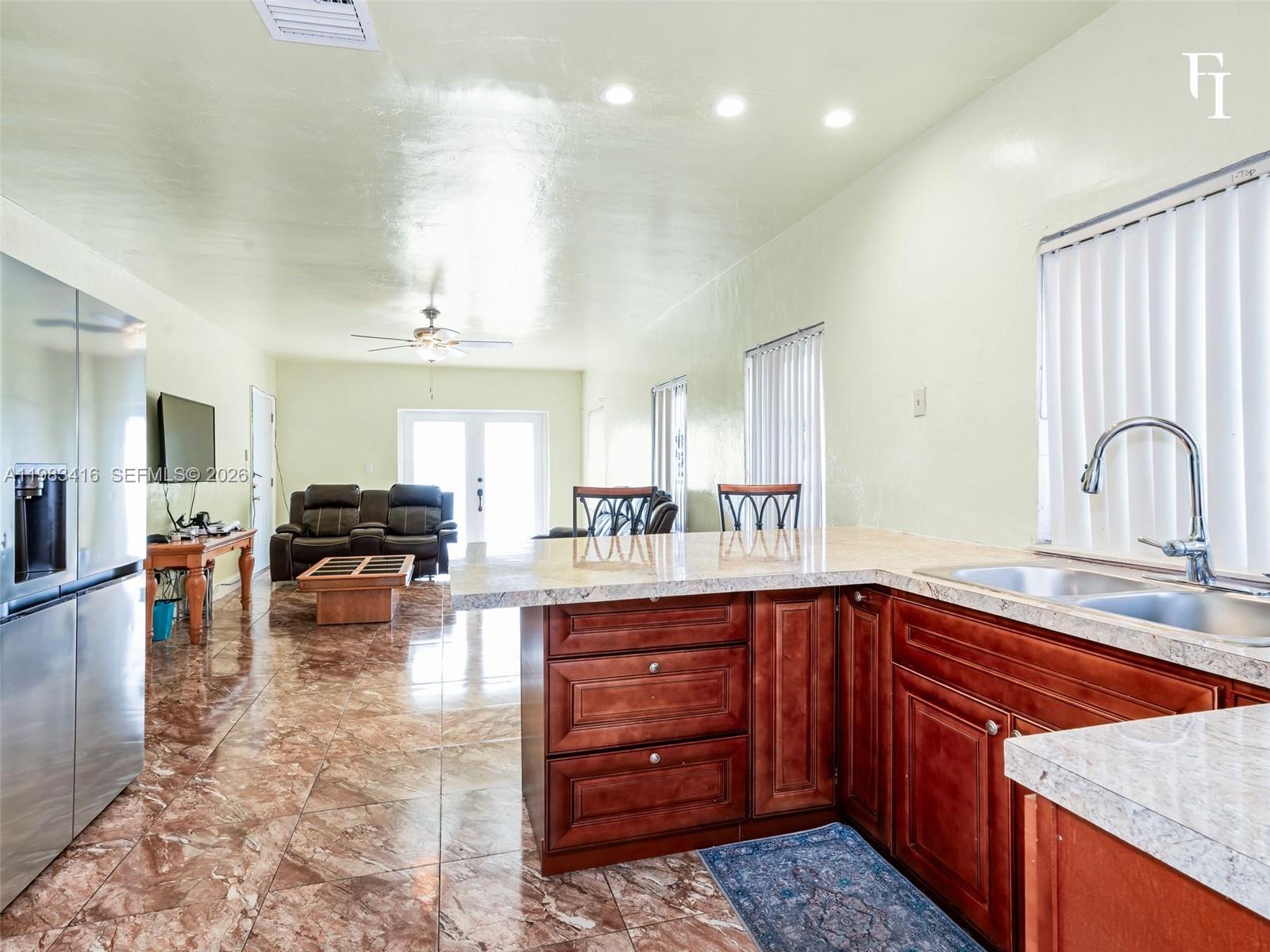 1195 NW 48th St