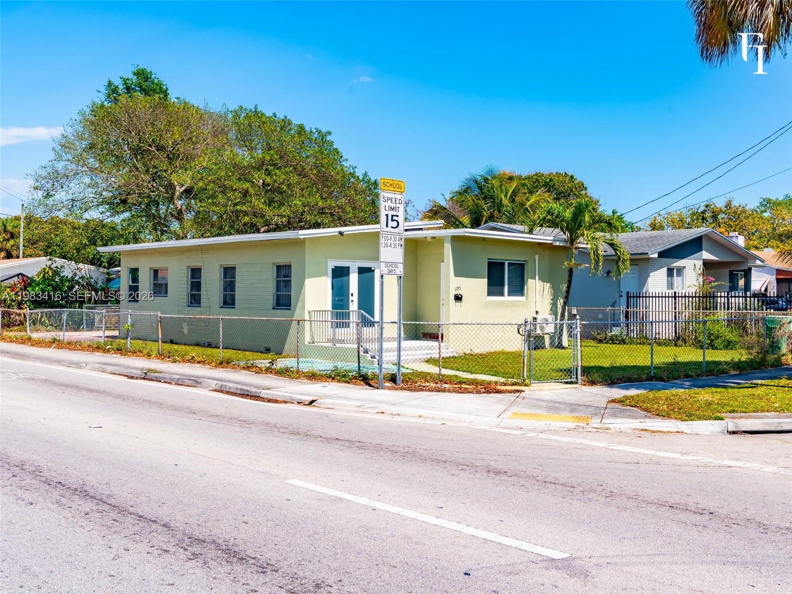 1195 NW 48th St