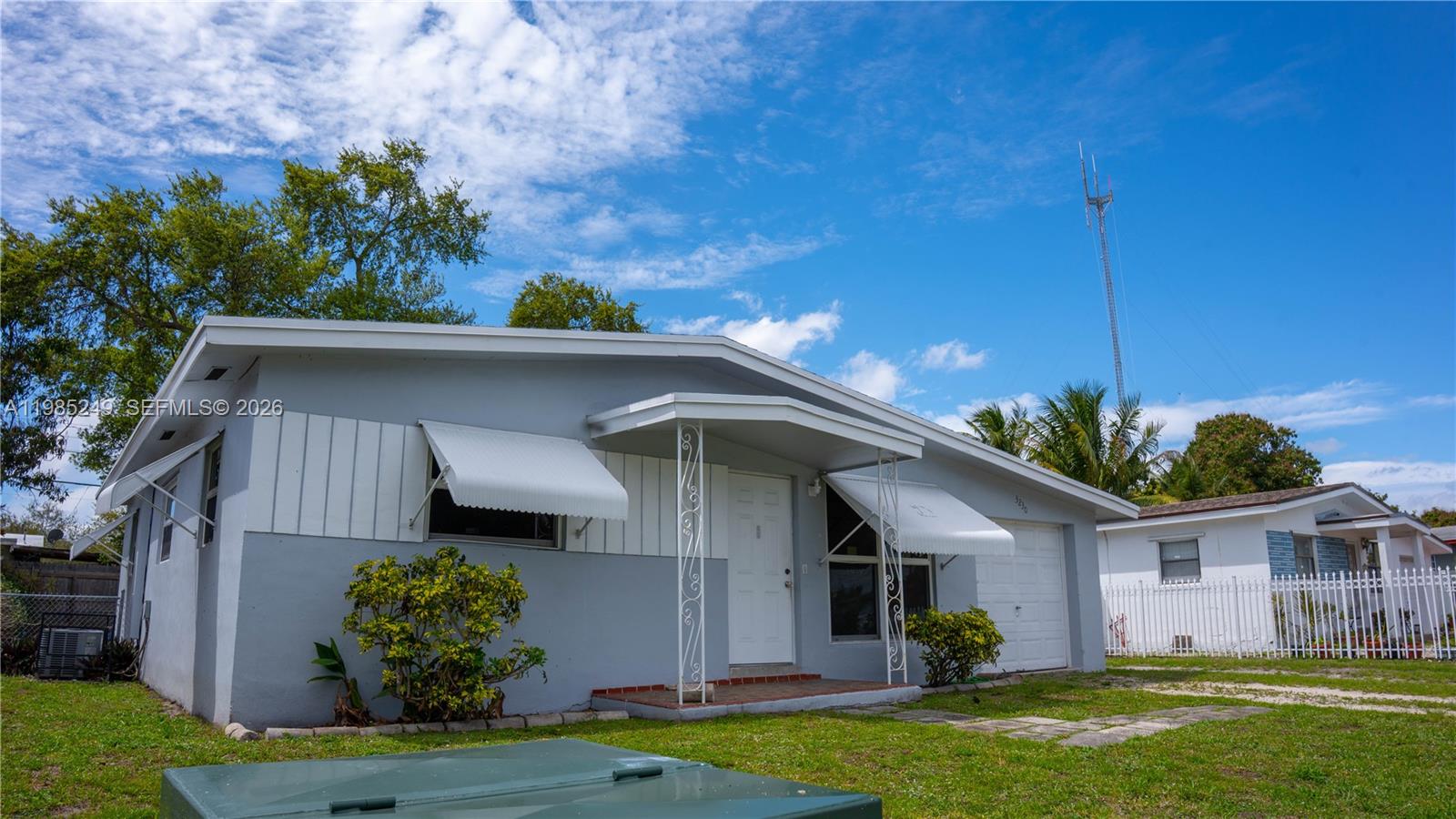 3230 SW 47th Ave