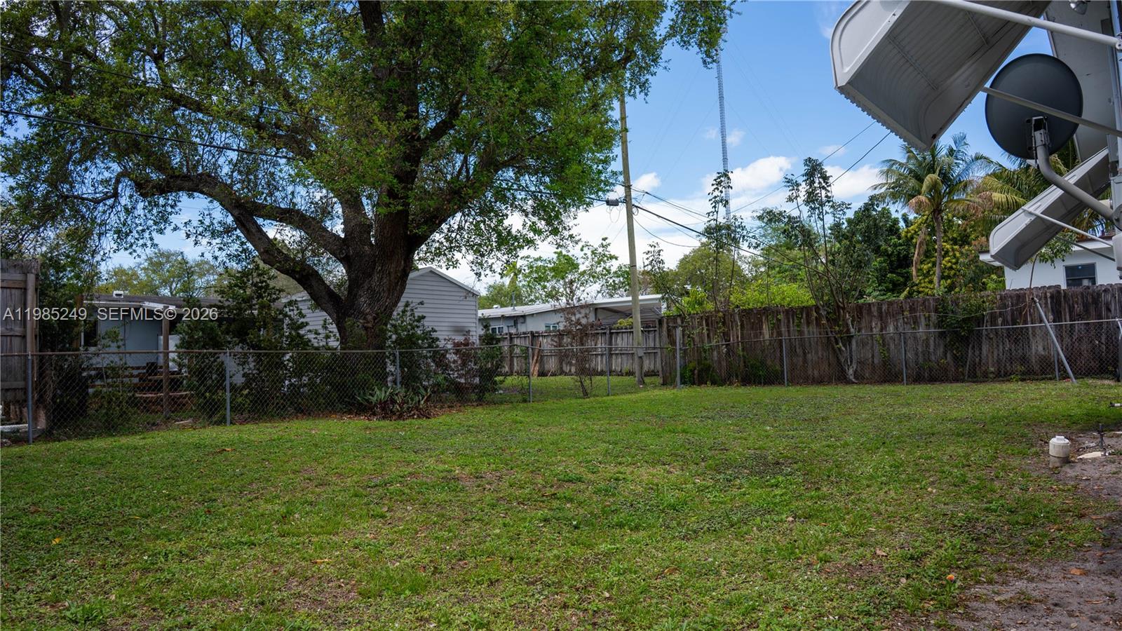 3230 SW 47th Ave