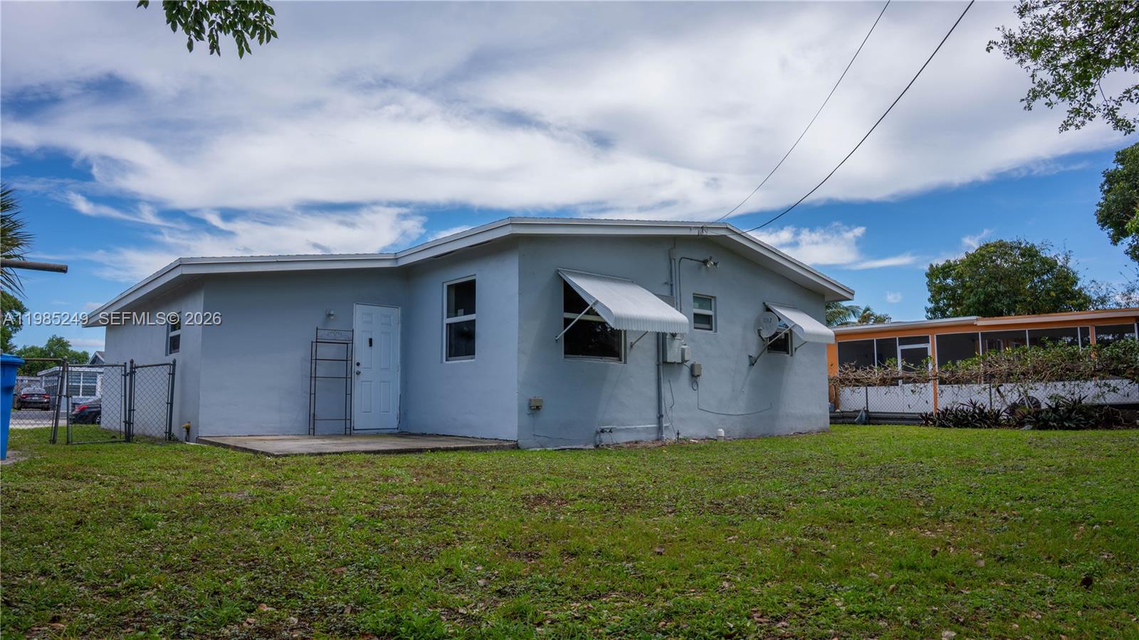 3230 SW 47th Ave