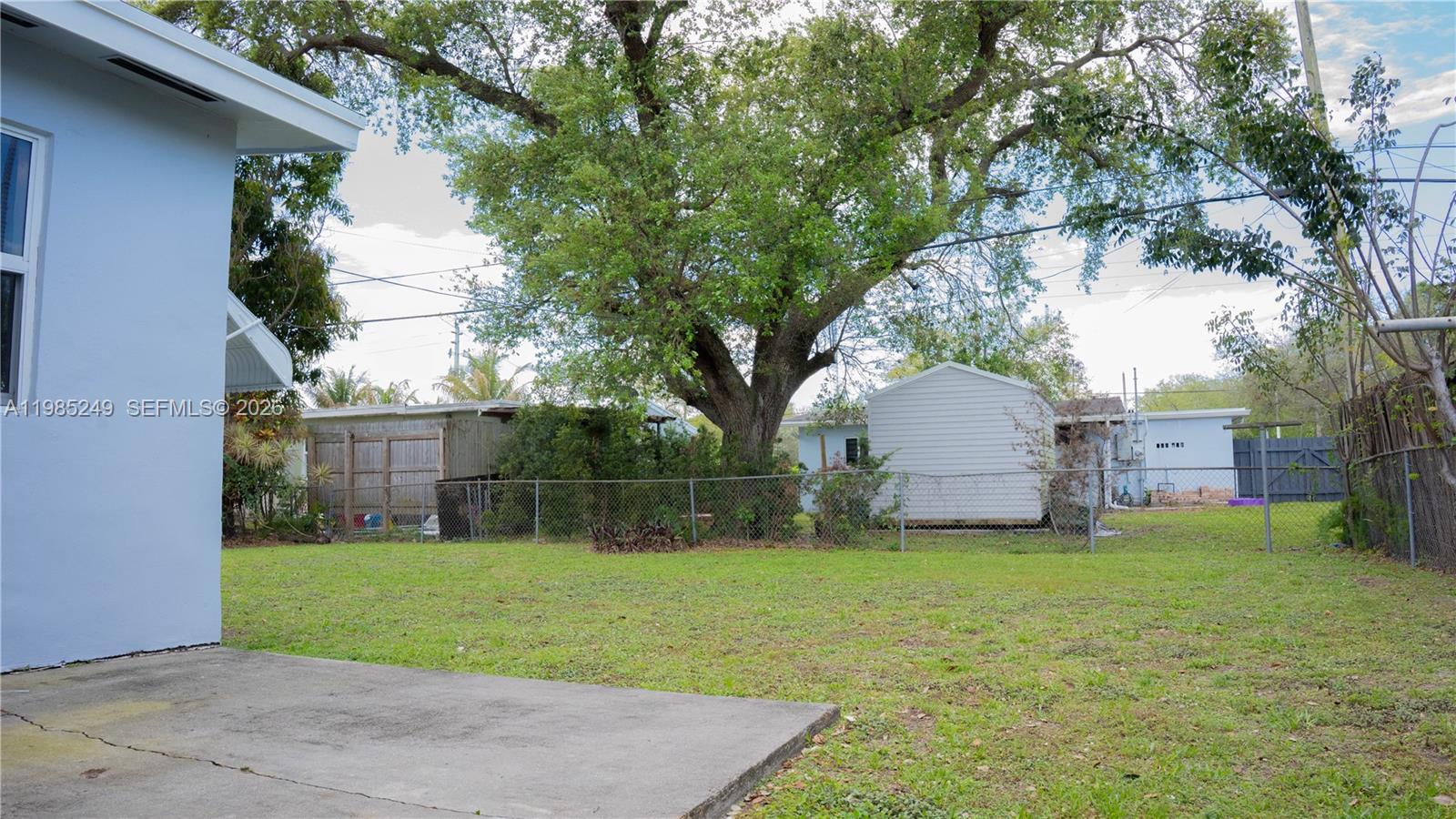 3230 SW 47th Ave