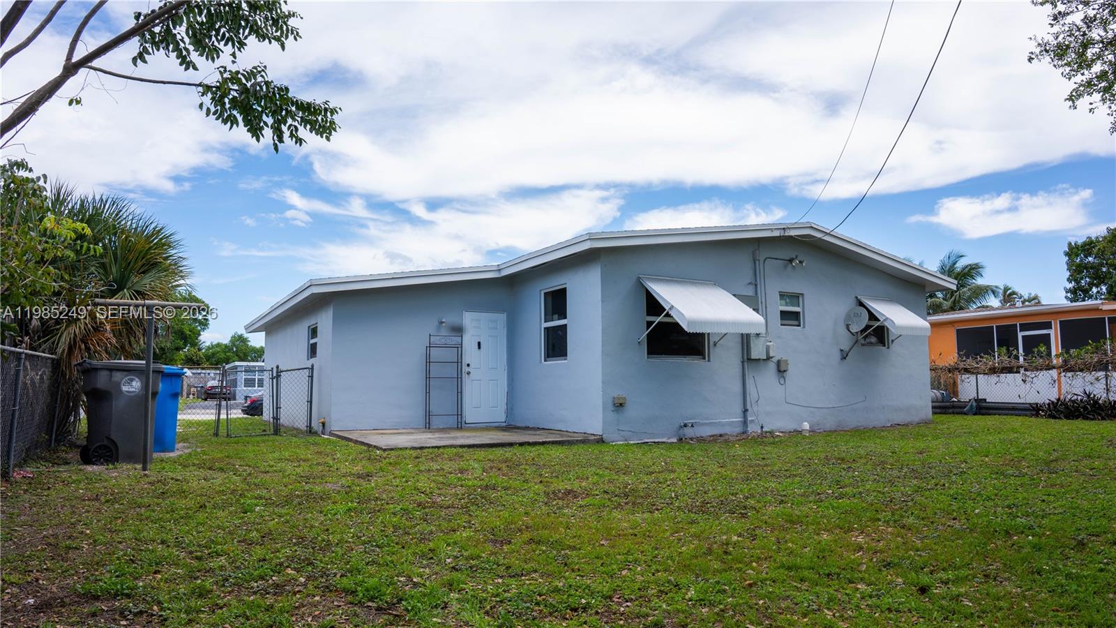 3230 SW 47th Ave
