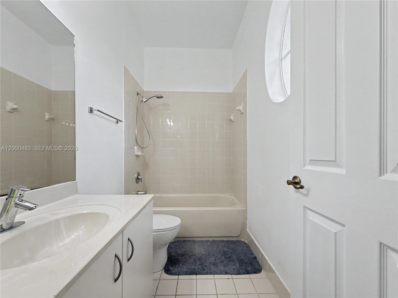 1033 NE 42nd Pl