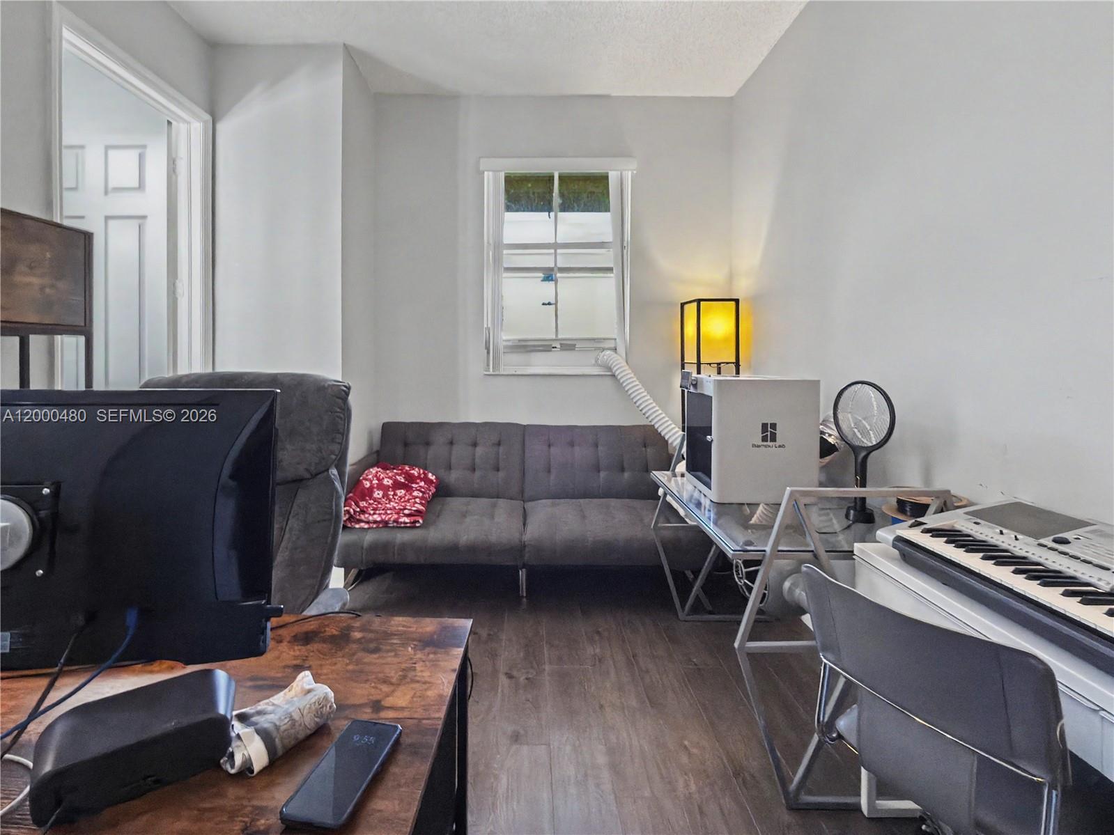 1033 NE 42nd Pl
