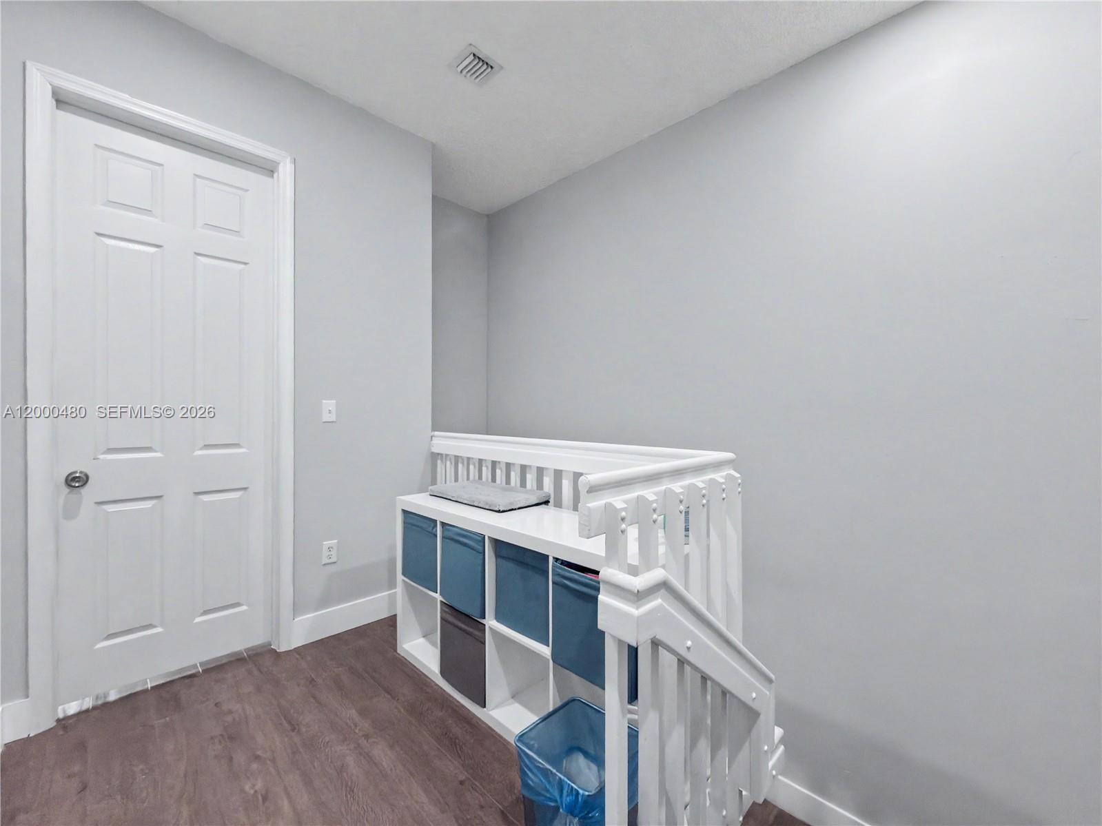 1033 NE 42nd Pl