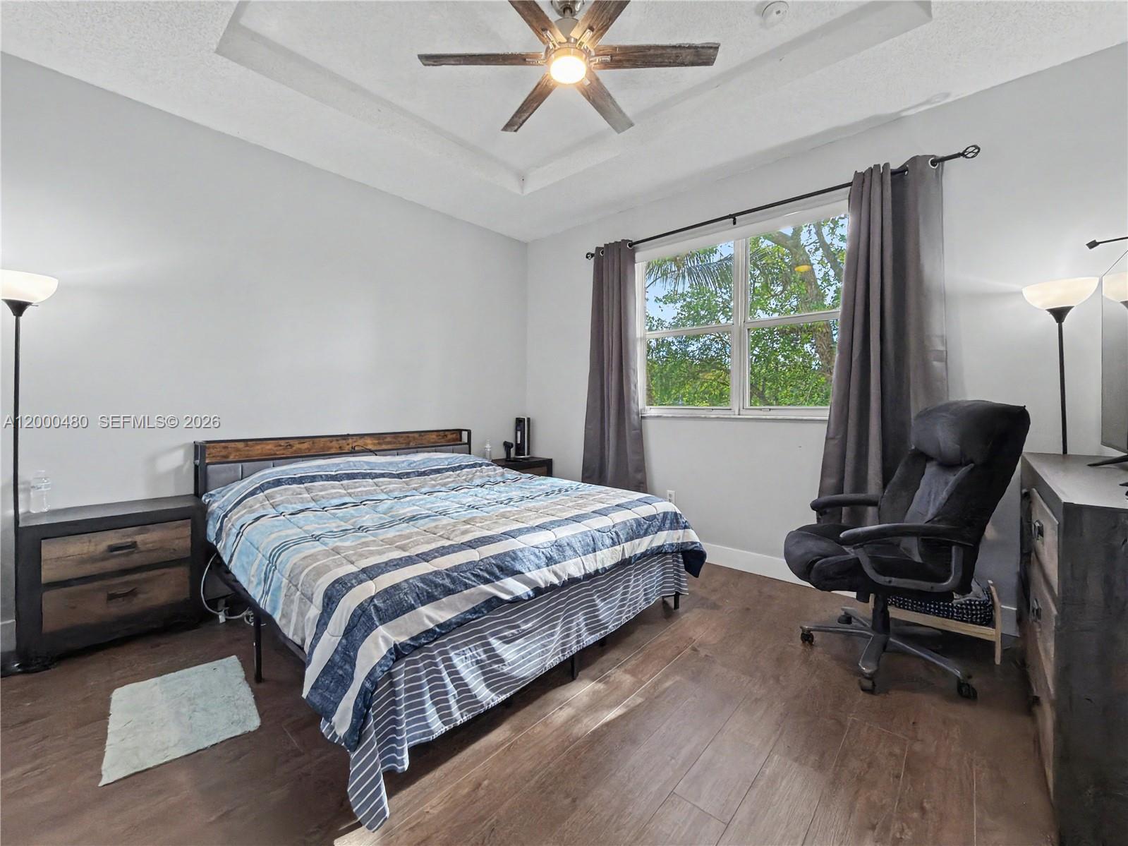 1033 NE 42nd Pl