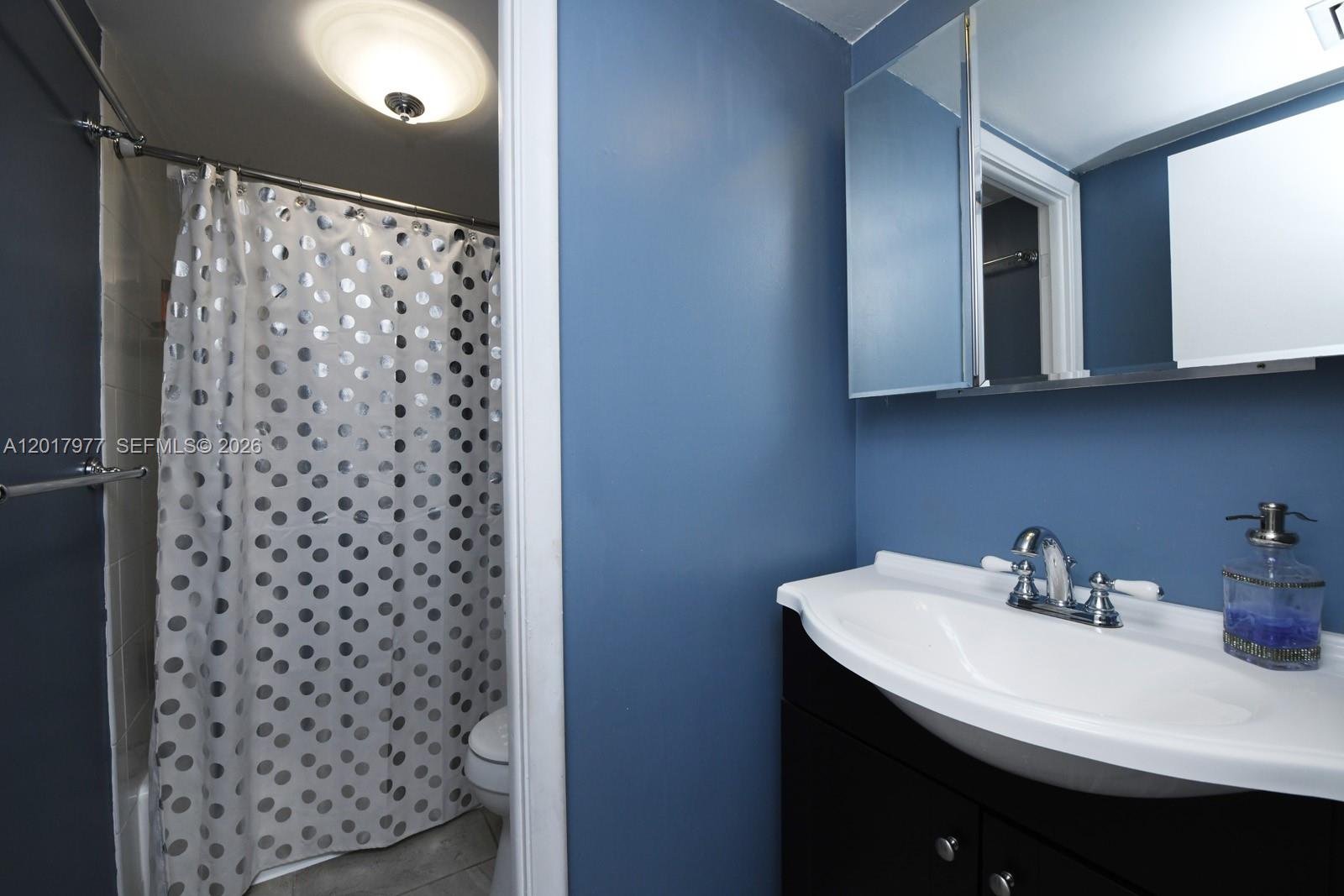 7705 SW 86th St # 212 Unit: B-212