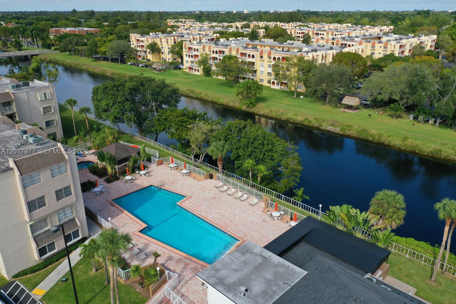 7705 SW 86th St # 212 Unit: B-212