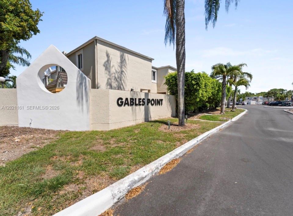 4550 SW 68th Ct Cir # 8 Unit: 51-8
