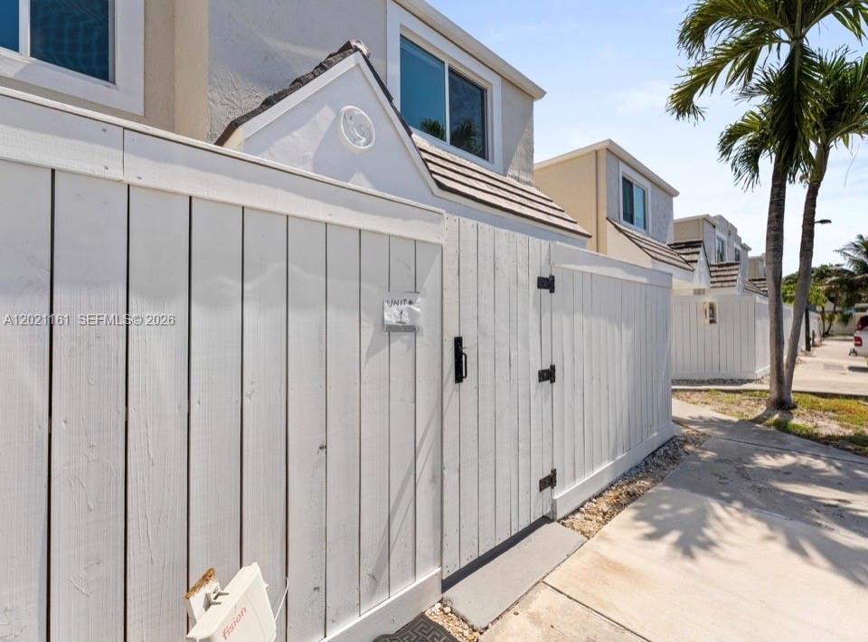 4550 SW 68th Ct Cir # 8 Unit: 51-8