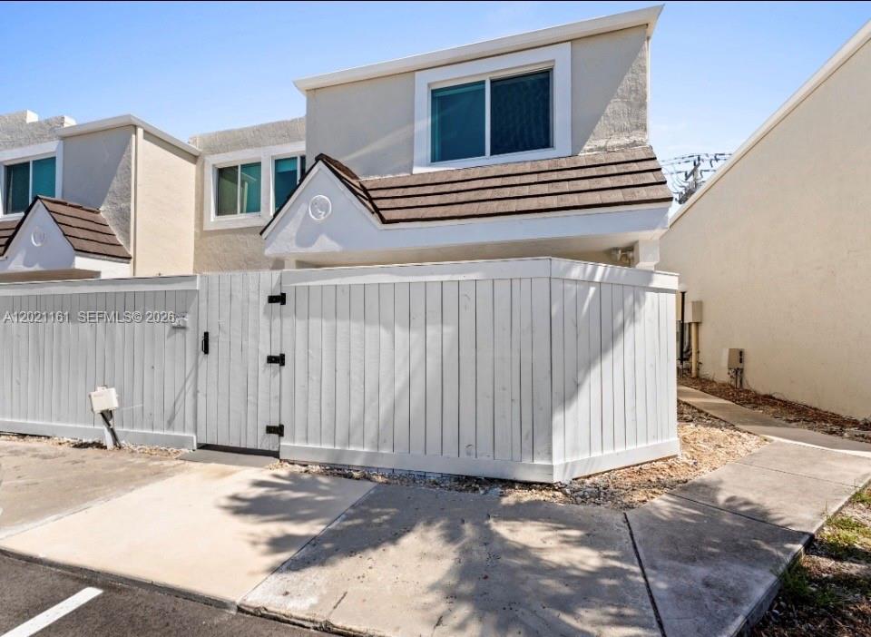 4550 SW 68th Ct Cir # 8 Unit: 51-8