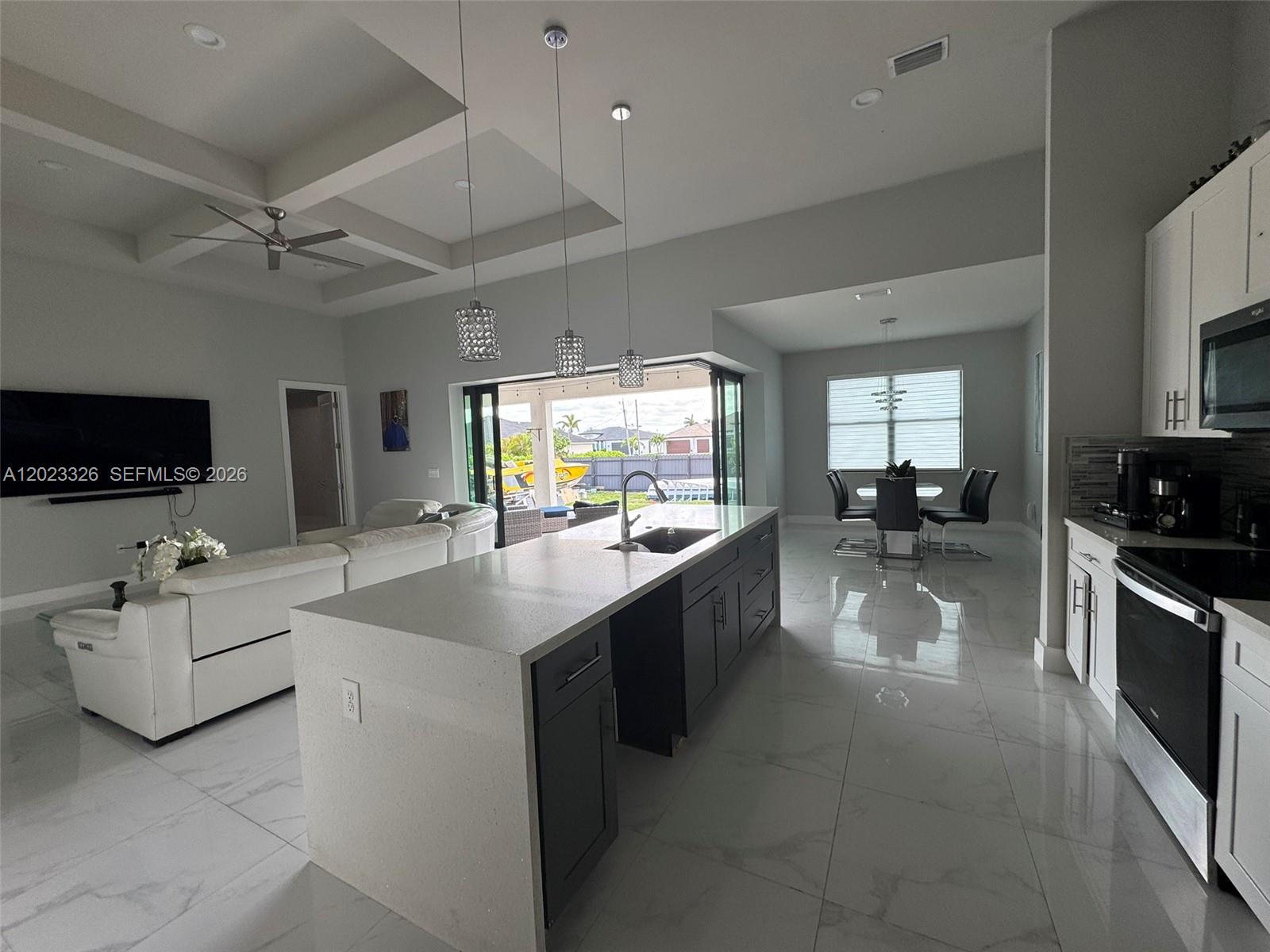 113 NW 38th Pl