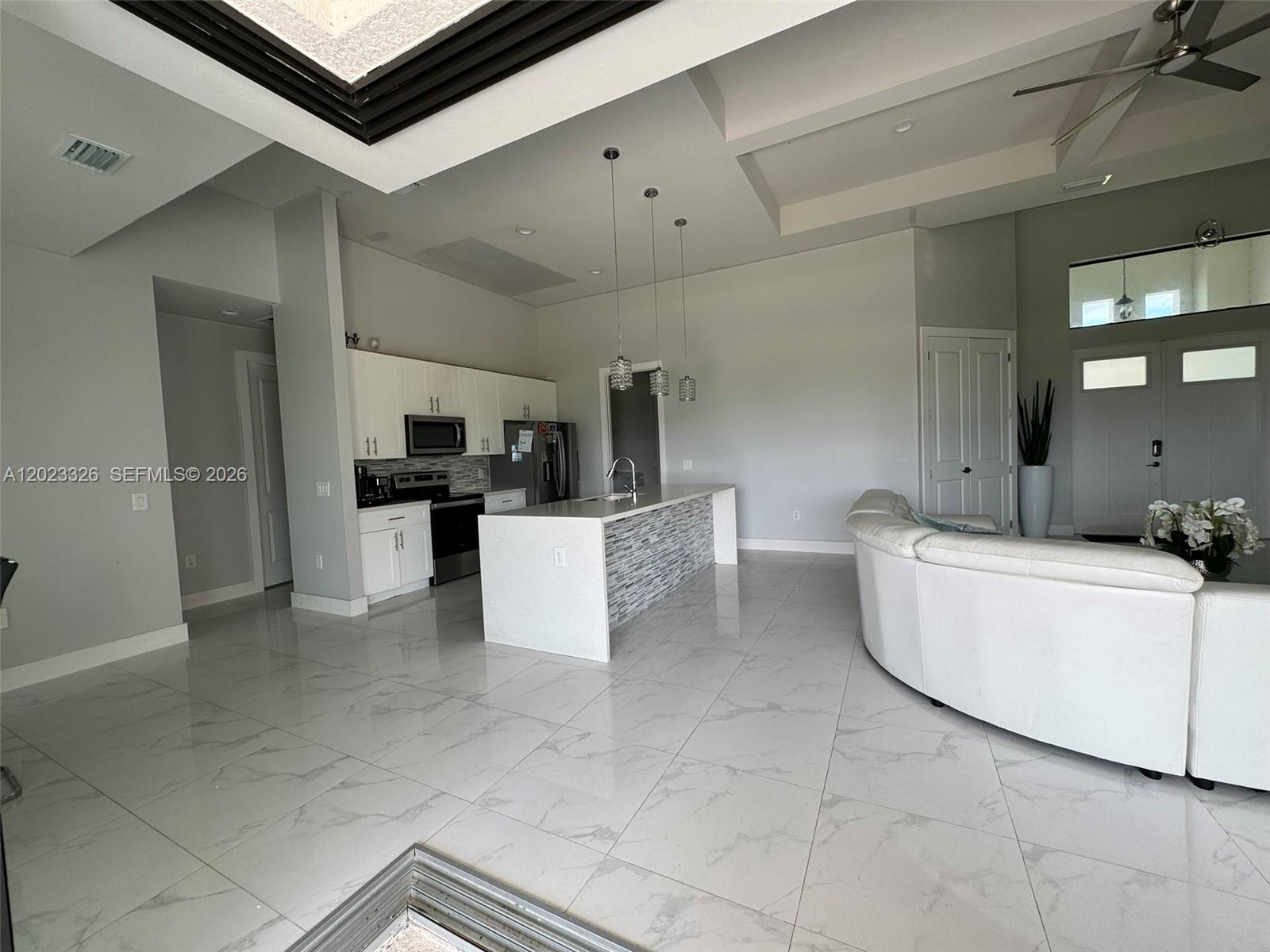 113 NW 38th Pl