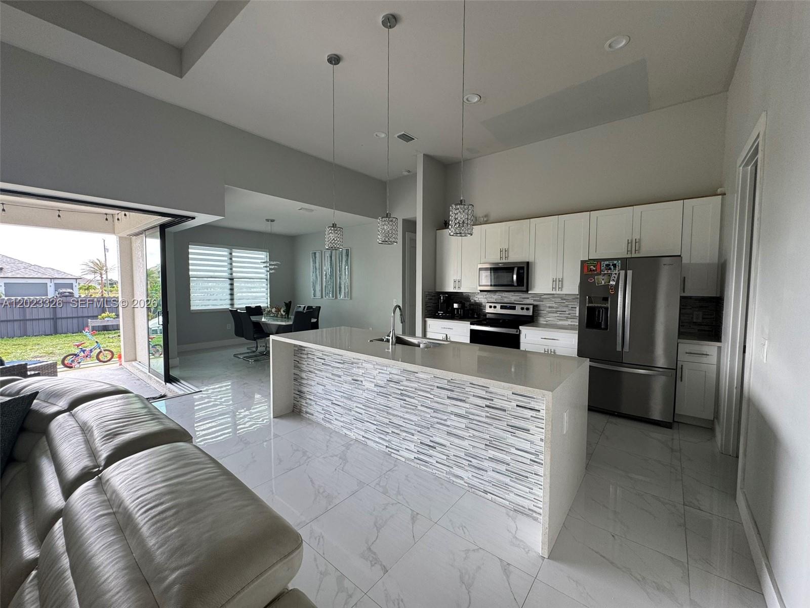 113 NW 38th Pl