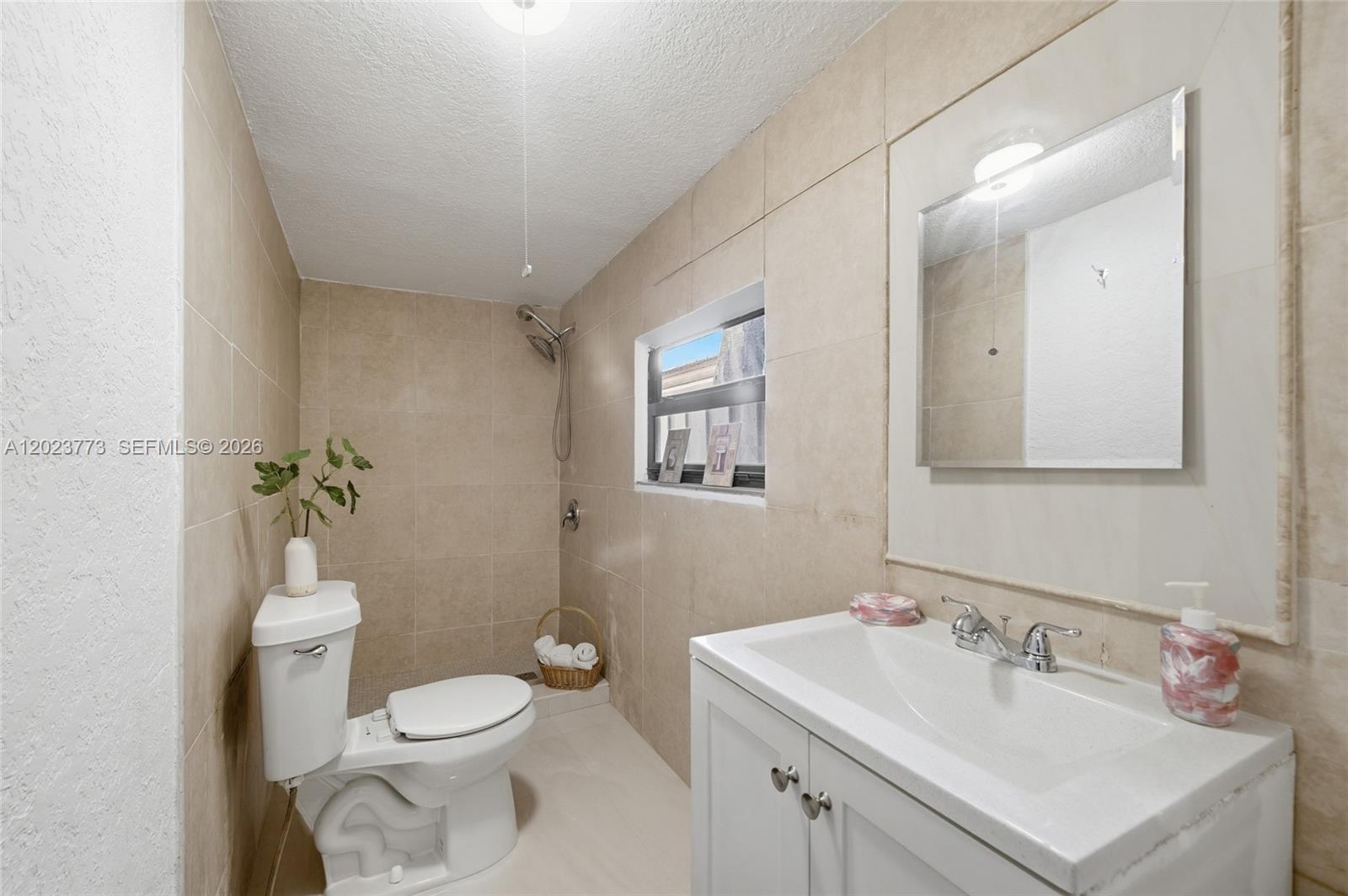 2780 NW 25th St