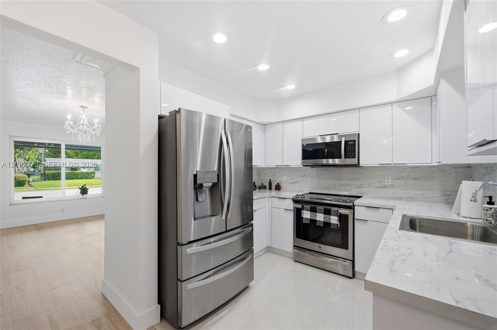 2780 NW 25th St
