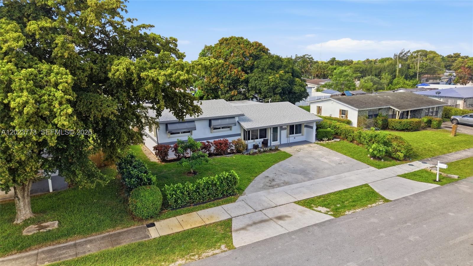 2780 NW 25th St