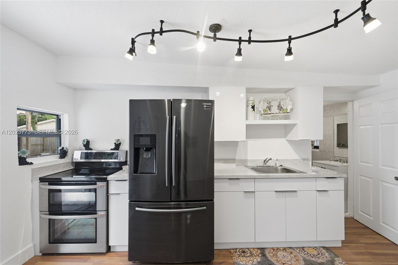 2780 NW 25th St
