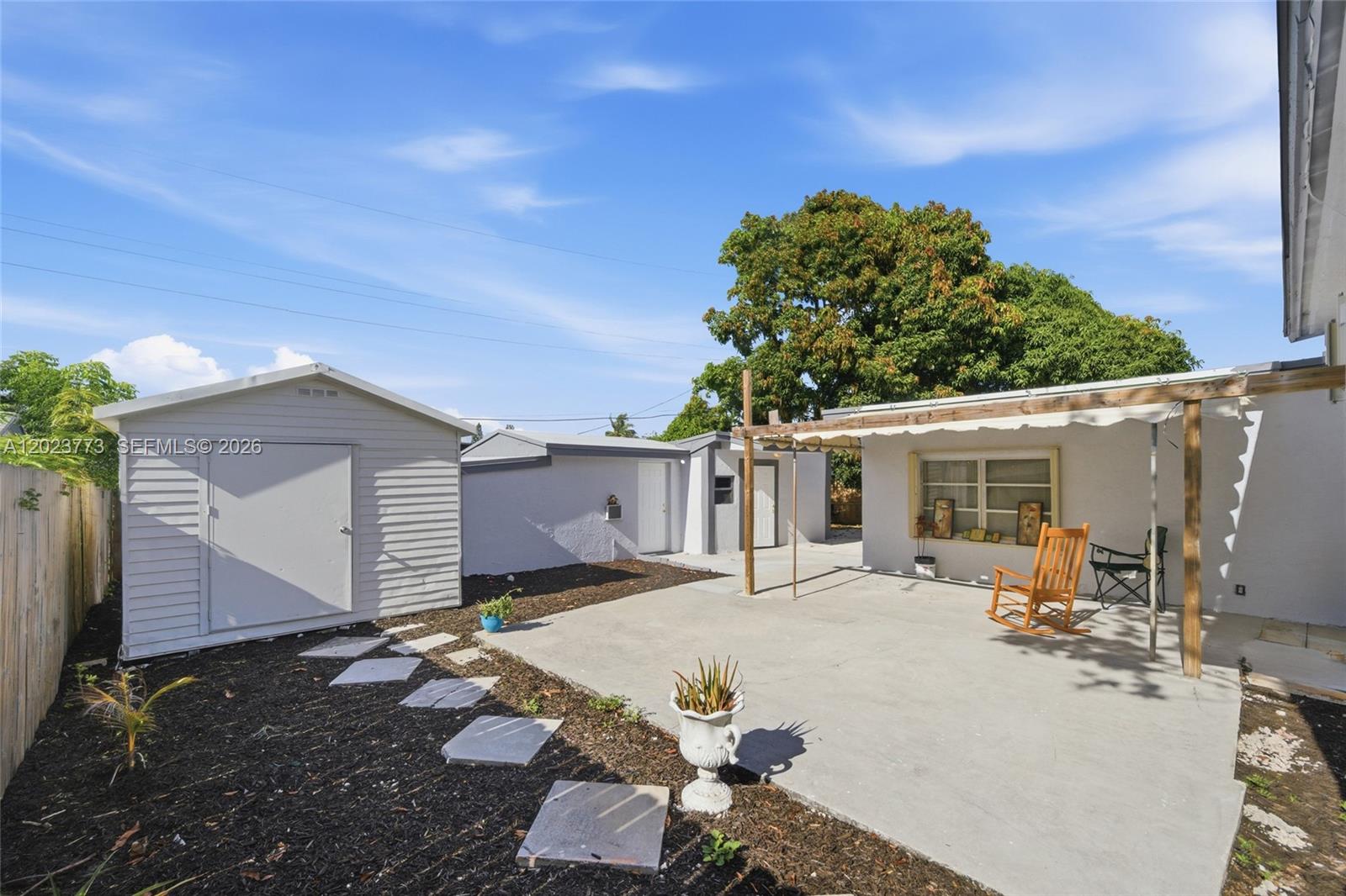 2780 NW 25th St