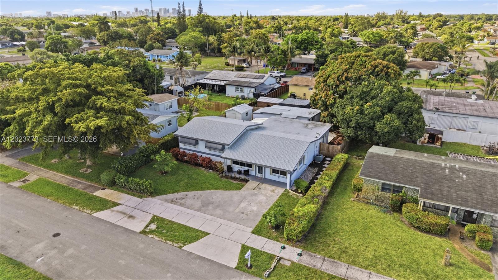 2780 NW 25th St