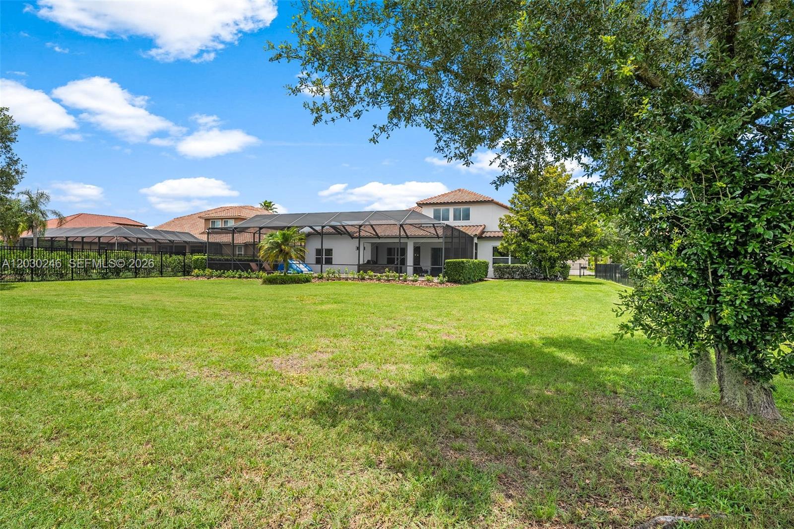 17425 Varona Pl