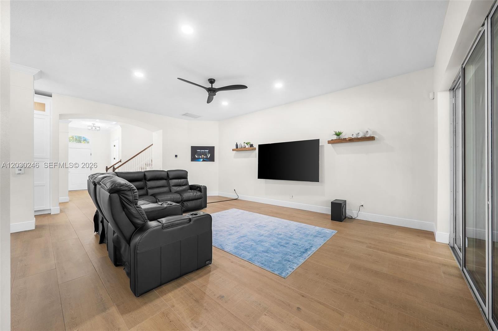 17425 Varona Pl